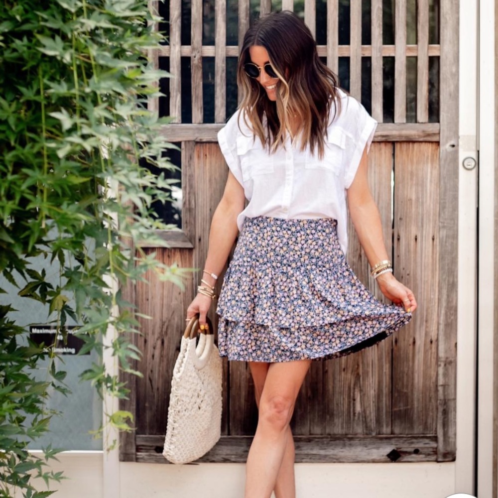 Tiered Linen-Blend Mini Skirt; Blue Floral M